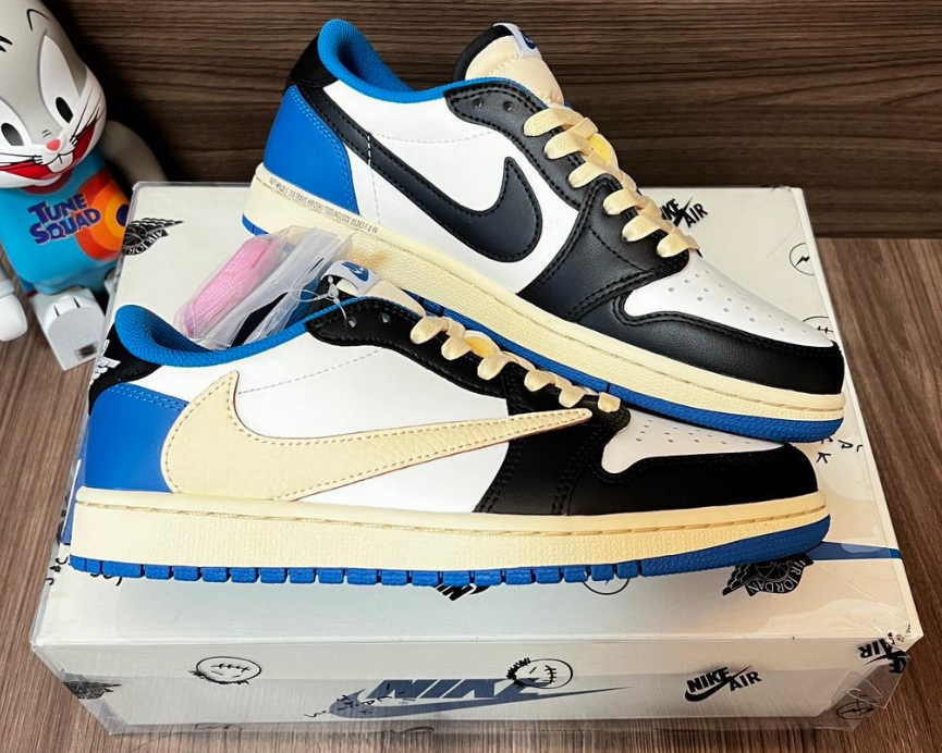 🔥 Air Jordan 1 Low Travis Scott